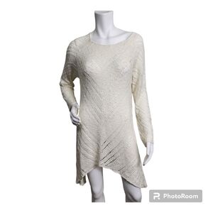 Soft Surroundings Cream Asymmetric Hem Sweater Size L